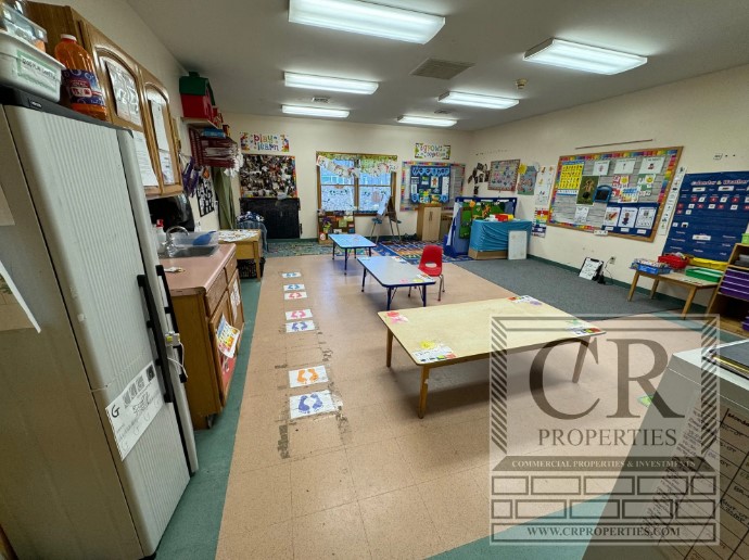 Commercial Building, Former Daycare / Education - Near Interstate 87